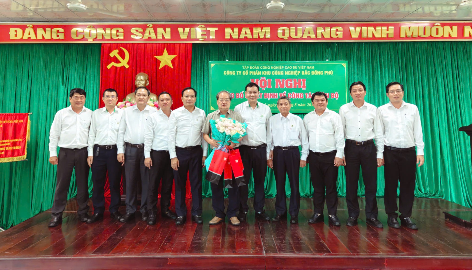anh tin bai